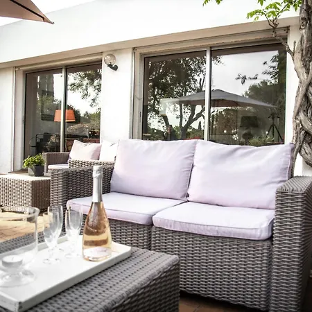 Loumic Villa *